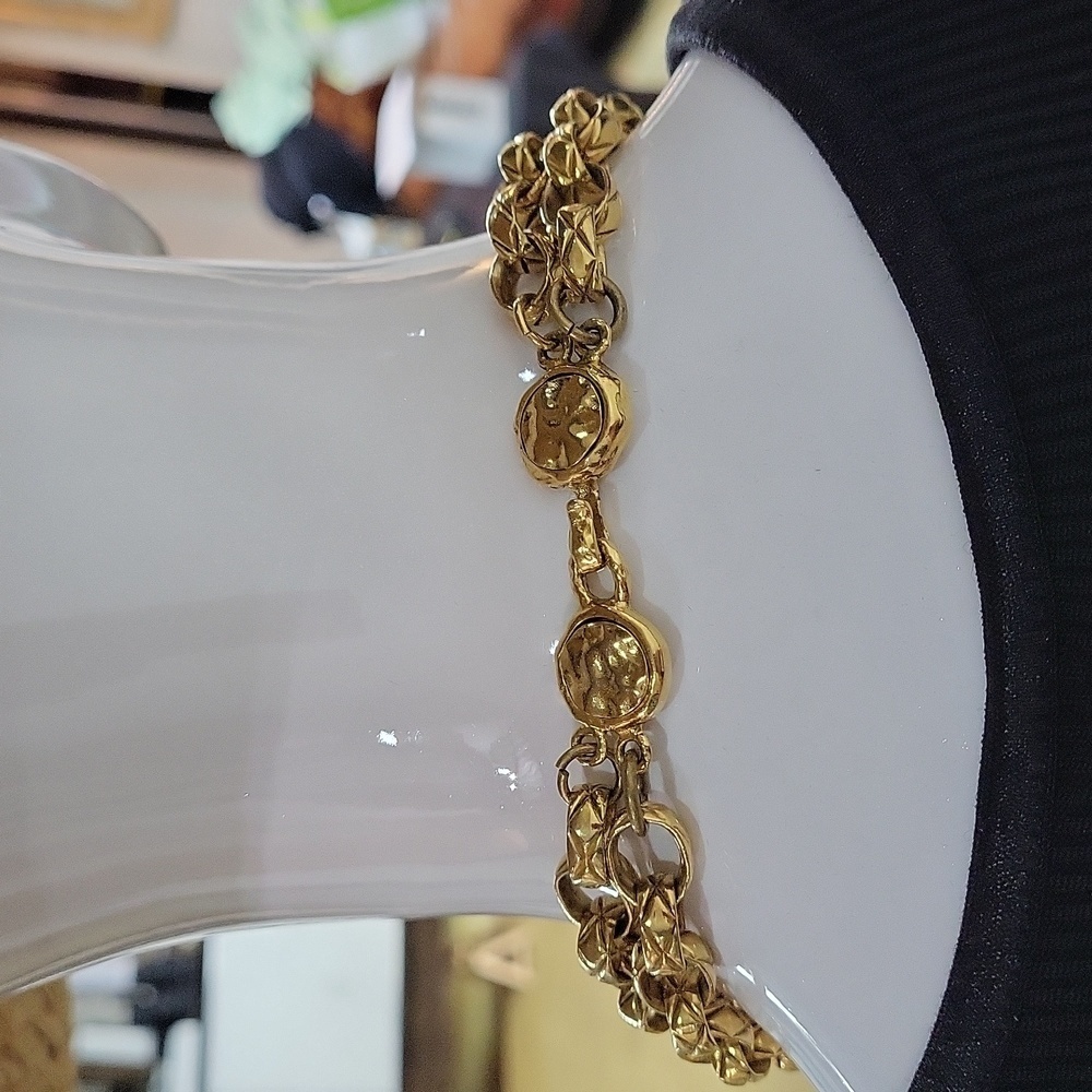 Chanel Vintage Double Chain Large CC Medallion Necklace - Picture 3 of 17